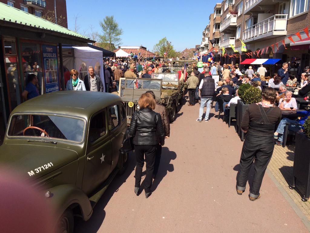 Veel drukte en gezelligheid bij historische voertuigen <a href="/oostermeent/">oostermeent</a>
