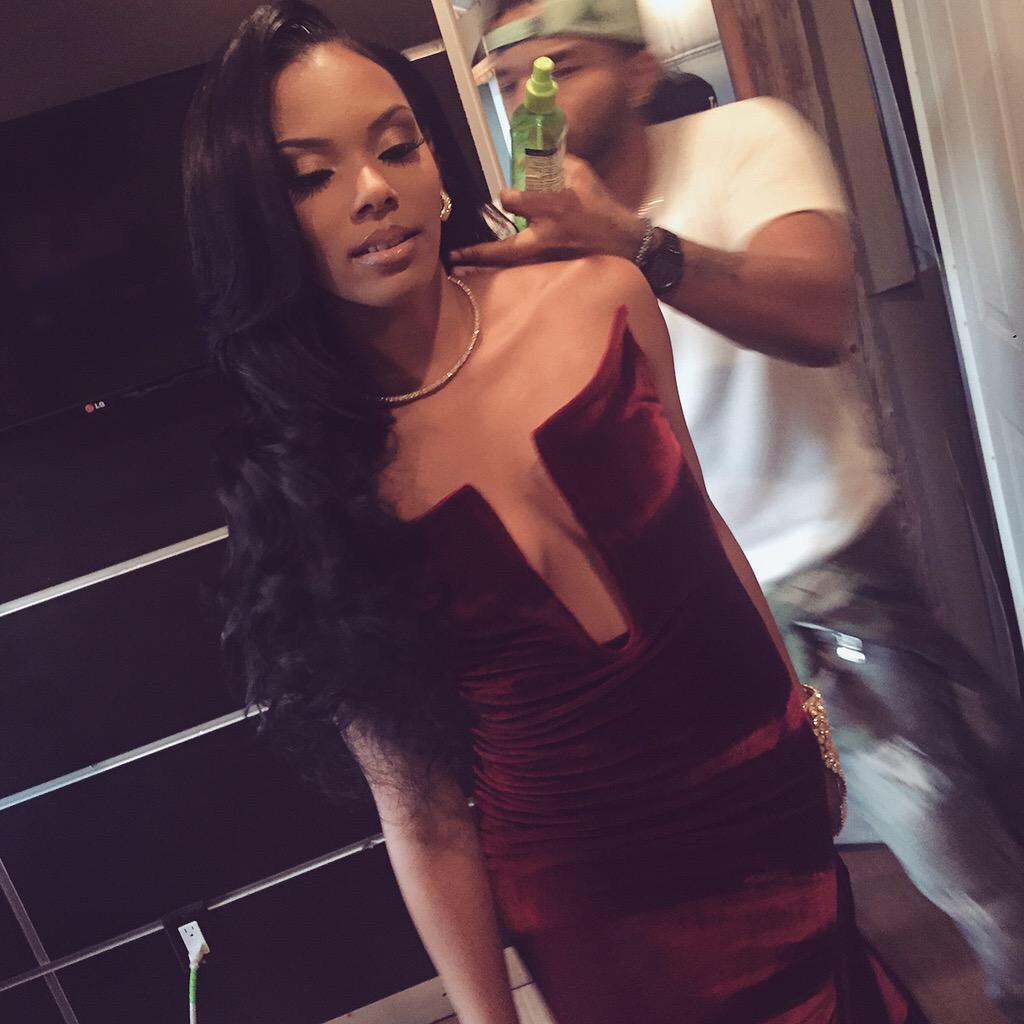 prompics_17's tweet photo. YES 😭😩😍 #prom2k15 #prompics2015 

@darealkehla http://t.co/MXwLsynptb