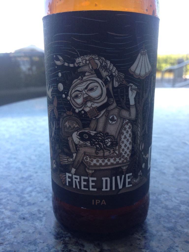 2Shea_CaptTJ's tweet photo. This will be the only free diving we will be doing today....no vis.  Sorry guys but this isn't a bad back up http://t.co/UwcW39PIrU