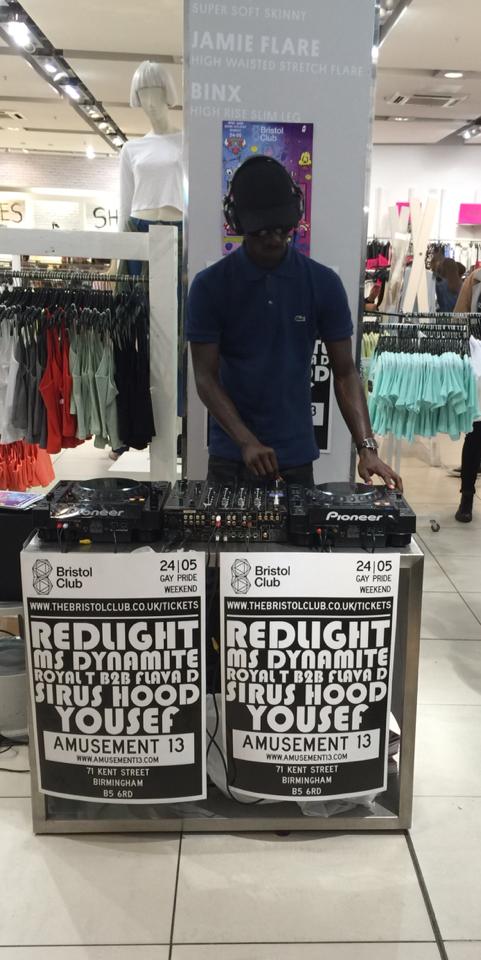 BristolClubBHX's tweet photo. @Preditah #Topman​​. Helping us promote #BristolClubBHX w/ @UKREDLIGHT @yousefcircus + more!

http://t.co/k5dbC55W6w http://t.co/B9PQh9sgWp