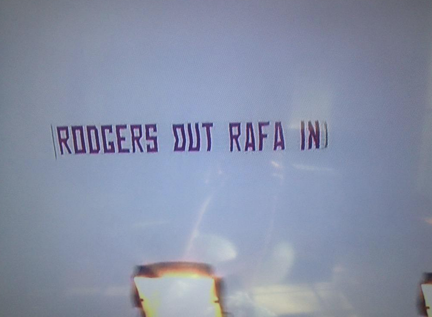 brfootball's tweet photo. And there it is, with the message #RodgersOutRafaIn http://t.co/SZ54emgX1f http://t.co/yo3T3FgGFf