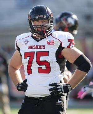 tweetybird_27's tweet photo. Hoping to watch the bro get drafted today #NFLDraft #tyforOL #ballislife #bigloos 🏈 http://t.co/PK0VYxauq5