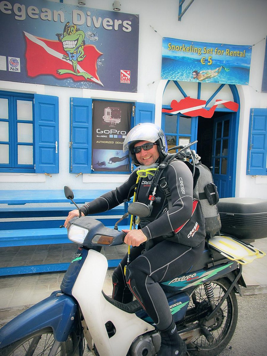 AegeanDivers's tweet photo. Aegean riders!!! #santorini #greece #summer #fun #scuba #diving #hellas #ssi #padi #deepblue #divers http://t.co/WXyGS7hDAF