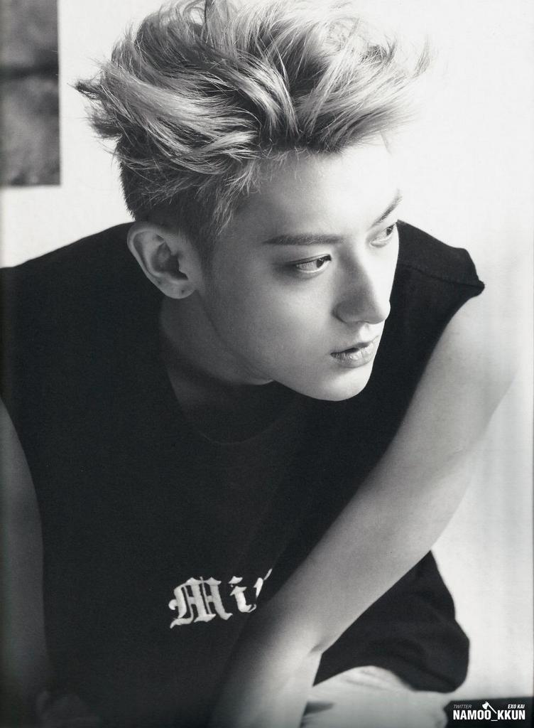 A man with overflowing charisma but afraid of bugs and ghosts. Only Huang Zitao. HAPPY BIRTHDAY PANDA! 