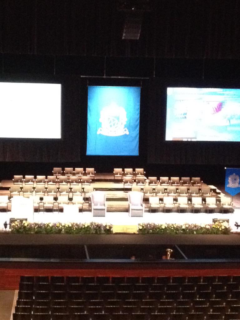 yogapatti's tweet photo. Getting ready for Fred's convocation from NAIT@NAIT#NAIT http://t.co/sRuh7vZ4e5