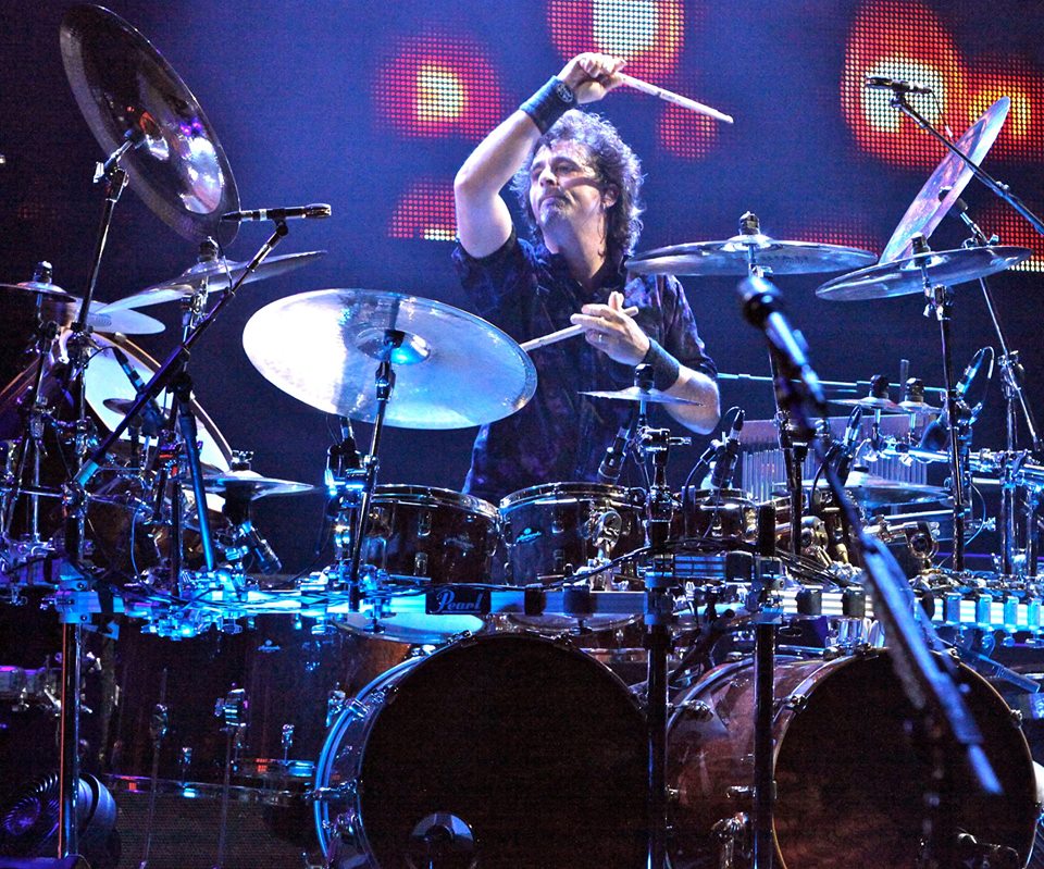 Happy Birthday to Todd Sucherman! 

Click the link to see pics of his 4-Day Clinic Run --->  