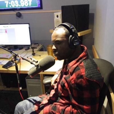 TaxSeasonPod's tweet photo. Who do you think will win? 

RT for @TAXSTONE 
FAV for @FloydMayweather http://t.co/qZfKeXJWcF