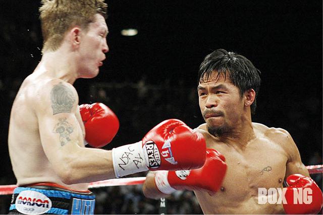 BoxingNewsED's tweet photo. PHOTOS #Pacquiao knocked out Ricky Hatton #OnThisDay in 2009: http://t.co/iQTKyGoRxo #maypac http://t.co/h6P5wIQBw9