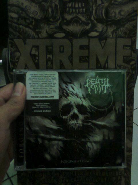 GMK_official's tweet photo. Lagi ngrungokke CD Death Vomit - Forging A Legacy, koe agi ngrungokke opo?? :)) http://t.co/MVXOpYMuPA