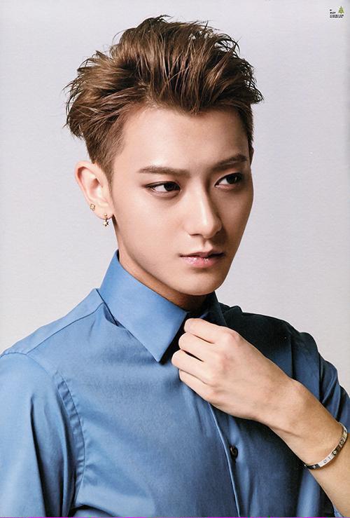 Also happy birthday to my actual ray of sunshine, Huang Zitao. I love u little peach   