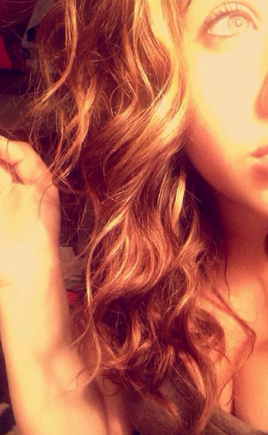 IzzySlaysStuff's tweet photo. #SelfieSaturday my hair took forever x3 @BradleyAlpaca http://t.co/xKpYTvz3JA