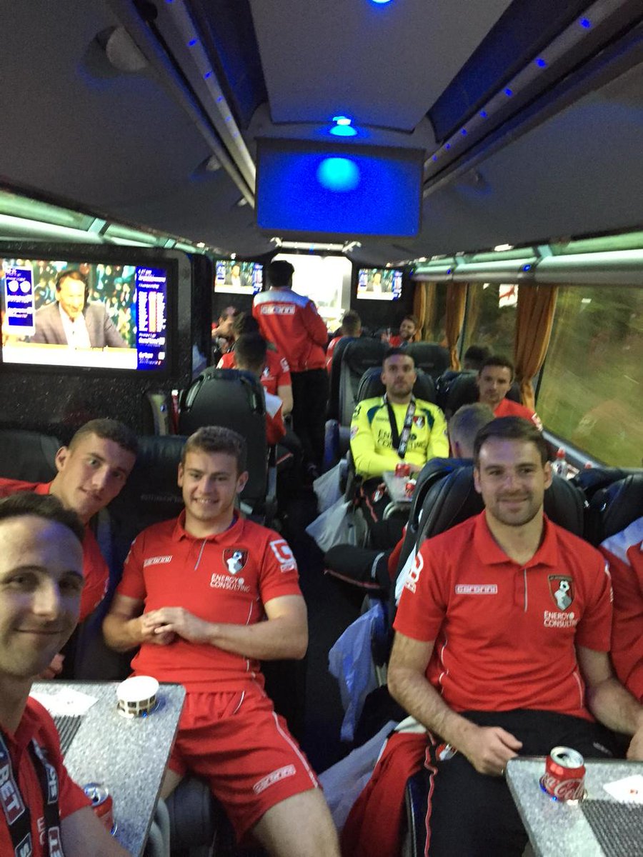 We are the champions!!! Lads celebrating in style 🙈🙈🙈🙊🙊🙊