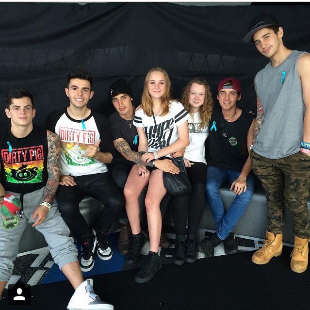 HAPPY BIRTHDAY  thank u both 4 making me smile when no one else couldxx I love u both so much 