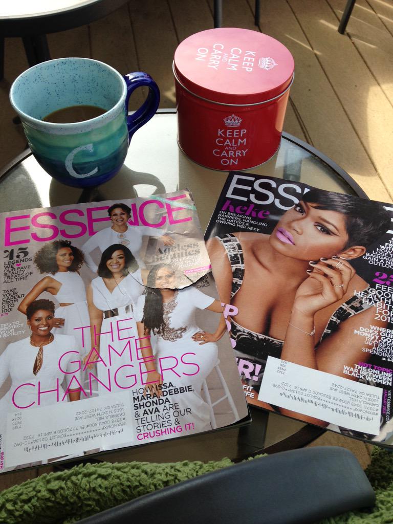 carmelahill's tweet photo. Sat morning flow-no make-up I woke up like this! Me time! #coffee #magazines #deckchillin #don'tdisturbthisgroove! http://t.co/J1bHV7JRrj