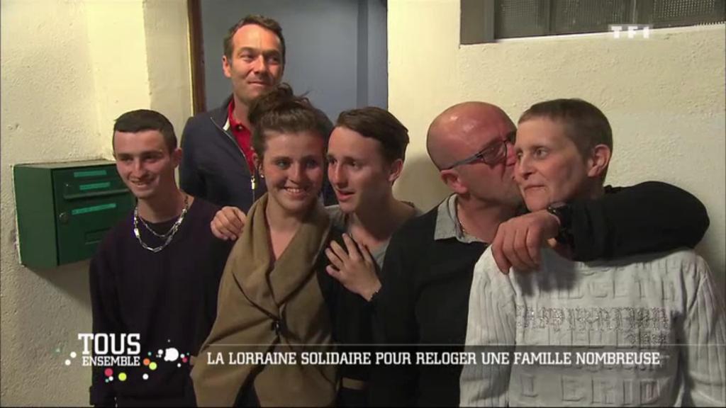 TeamEstelleD's tweet photo. Et bravo à tous les bénévoles de #tousensemble 👍 ! http://t.co/WpQnjpv335