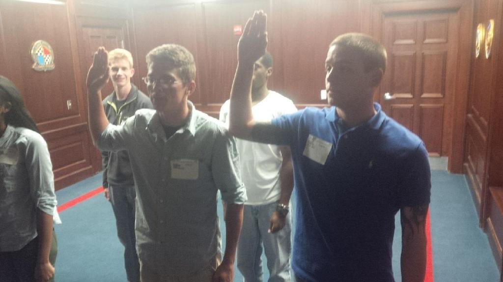 SCARNG_Waning's tweet photo. 2 new members of the National Guard courtesy of SSG Deloach and SSG Screen #sgm4n5 @SCArmyGuard http://t.co/F2JAmvdUV6