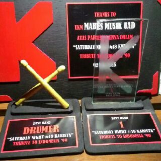 Caraaaaaaa plakat malam ini emuaaaaaah <a href="/Karista_Ent/">We Are</a>