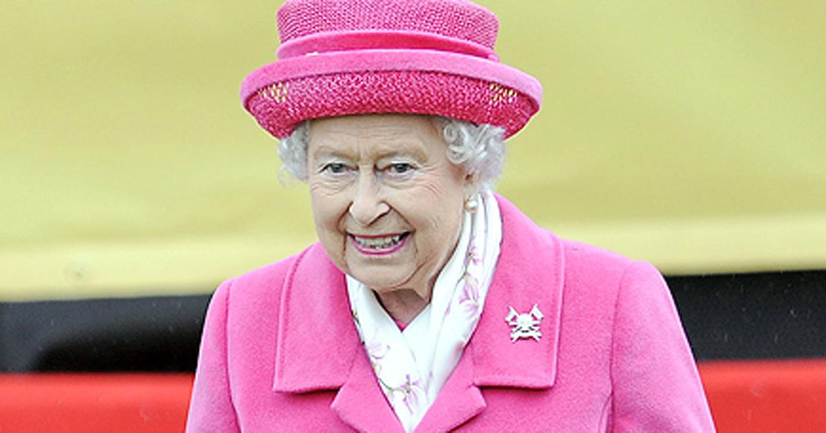 people's tweet photo. Queen Elizabeth seems pretty excited about the new princess http://t.co/HGh5KYIfsQ #RoyalBaby http://t.co/8EEqqo9VHN