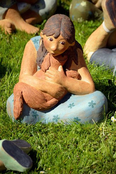 gdj_ceramica's tweet photo. #Toepfermarkt Schloss #Beuggen #Rheinfelden
1-3 Mai 2015
#germandejuana #keramik #kunst #garten #Loerrach #Basel #art http://t.co/qcz0rYzxfe
