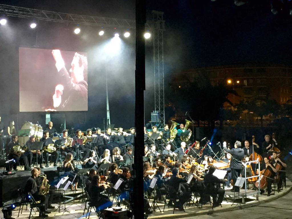 calabazon63's tweet photo. Magnifico estreno de la Extremadura Film Orchestra (EXFO) en #DonBenito http://t.co/bYGbPtwDL1