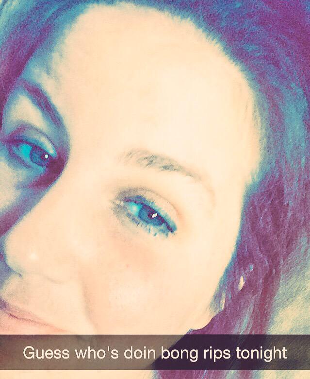 MandaPanda984's tweet photo. #stonerchick #stonerchicksdoitbetter #stonernation #StonerGirls #weedmarch #LegalizeIt #LegalizeMarijuana http://t.co/hxZejchiou