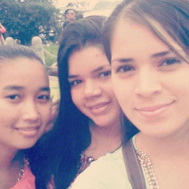 karelynduarte19's tweet photo. @vanessatqm16  los paseos con eia son unikos http://t.co/xu91OoUNUP