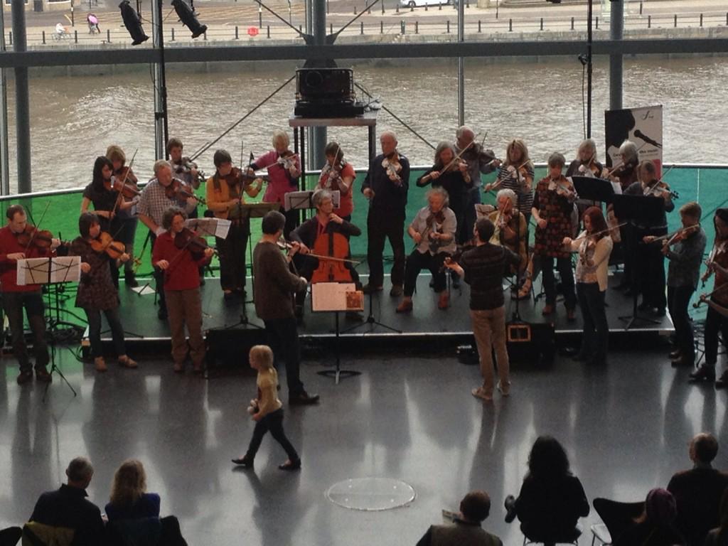 _Folkworks's tweet image. @sage_gateshead And here they are: Tyneside Fiddle Alliance  #FiddlesOnFire #fiddle15