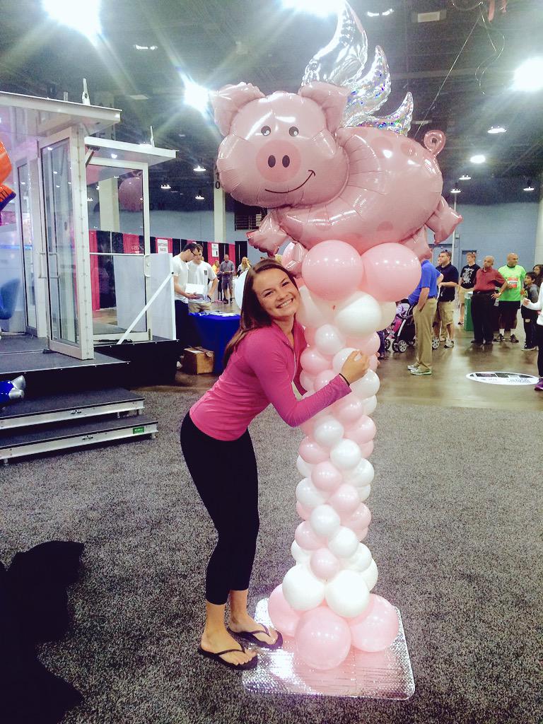 EmilyBerquam's tweet photo. T-minus one day! #RunThePig π· http://t.co/vWH7wBrshi