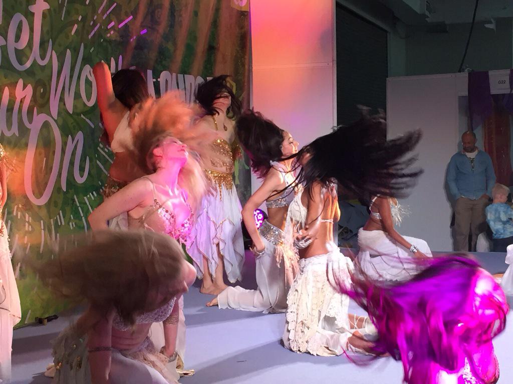 MelisBellydance's tweet photo. Action shot performing at @mbsfestival today! LOVE this festival -so full of positivity!! With @MahiraGirls xxx http://t.co/pToZKAM4yJ