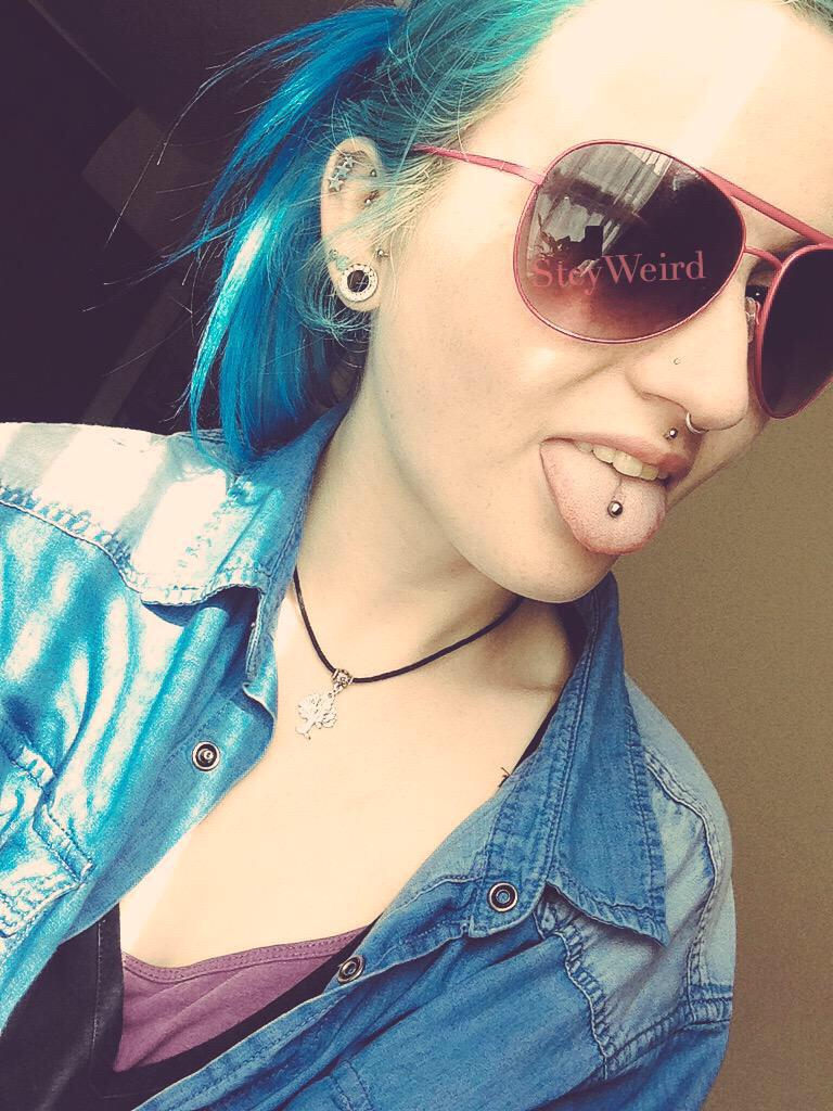 🌻If we are born to die and we all die to live
Then what's the point of living life if it just contradicts?🌻