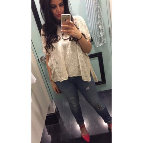 FittingRoomPic's tweet image. S.a.t.u.r.d.a.y 😊#almostoff #beautulday #fittingroomselfie by... ift.tt/1OPf6Ez