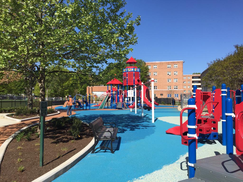 DCDPR's tweet photo. #Excited to soft open the King Greenleaf Rec Ctr brand new #PlayDC playground!!! Anyone there today? #Ward6 http://t.co/xjDzRXbxQ3