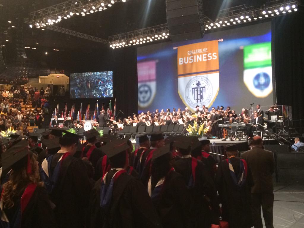 OralRobertsU's tweet photo. "For I know the plans I have for you, declares the Lord." Jer 29:11 #ORUGraduation #ORUGrad http://t.co/0yJE4v2Unx