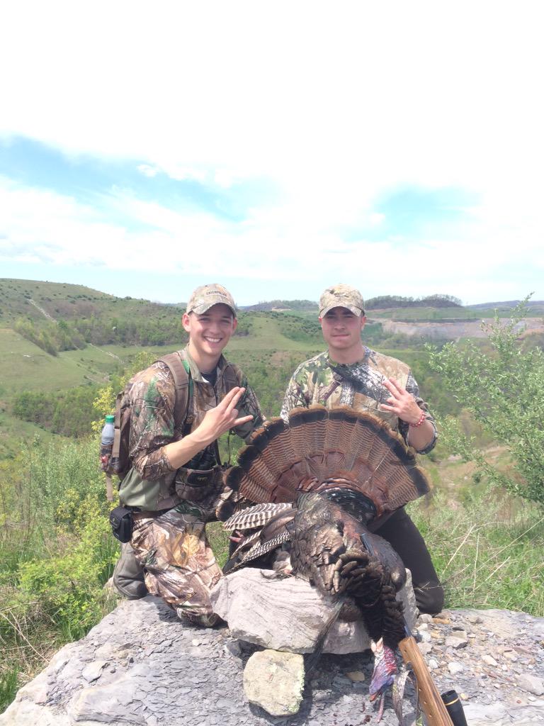 SamuelCorns's tweet photo. Great day today @Tbutcher32 @burgess_troy http://t.co/CoJxBxNb2s