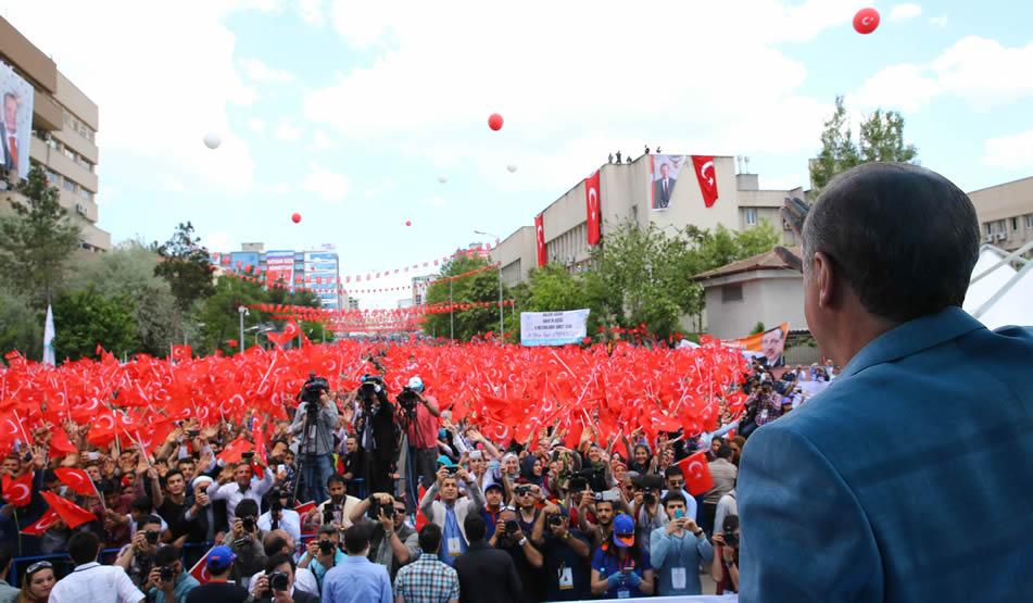 RTErdogan's tweet image. Teşekkürler Batman.