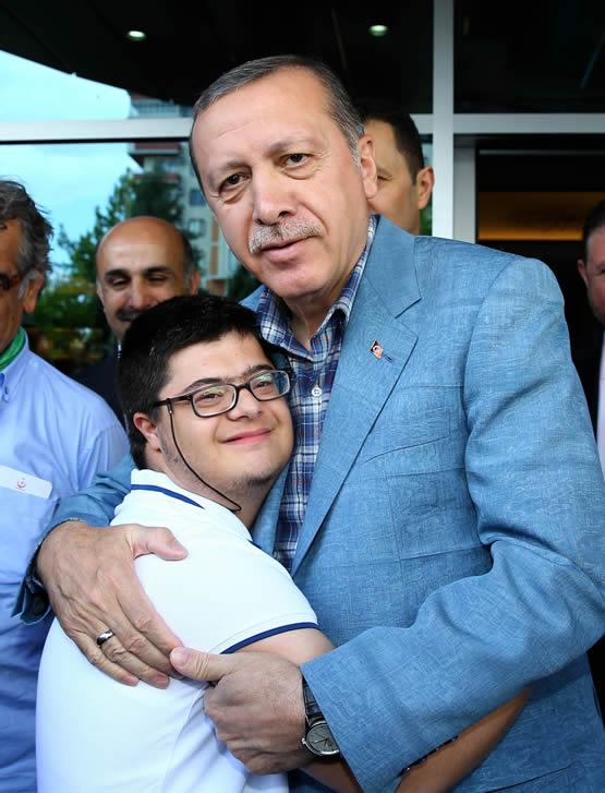 RTErdogan's tweet image. Teşekkürler Batman.