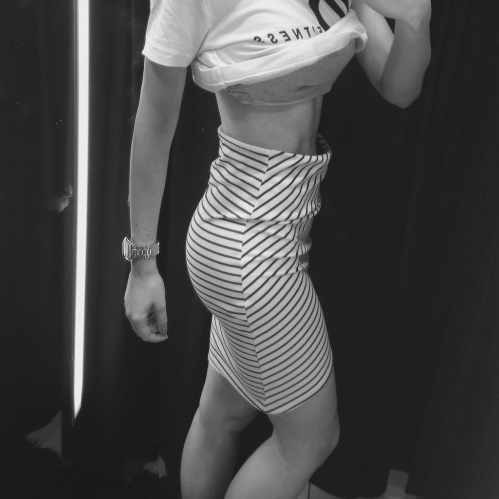 georgiepettit's tweet photo. #bootyissues http://t.co/BANnLcf5Fz