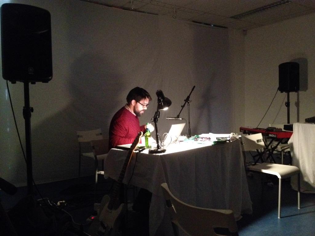 SonADAMusic's tweet photo. Daemons layering sounds at sonADA 2015 #sonada #Seventeen http://t.co/MEVA0TtKXl