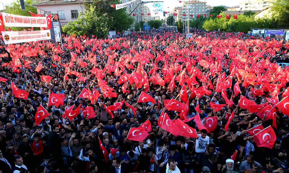 RTErdogan's tweet image. Teşekkürler Diyarbakır.