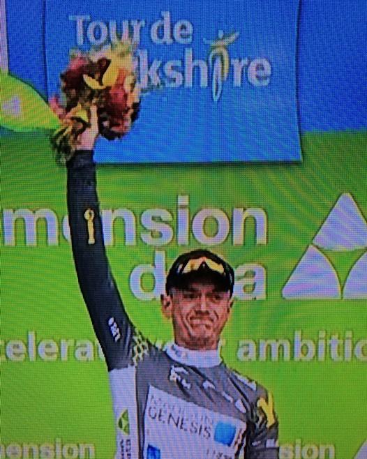 Flowers_ft_Farm's tweet photo. Mark McNally voted #mostagressive cyclist @letouryorkshire waves his #Britishflowers grown in #Yorkshire http://t.co/04Y6BggoSB