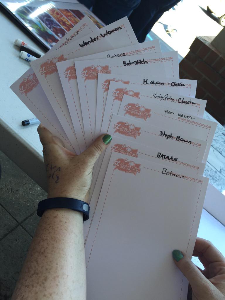 MeghanHetrick's tweet photo. So many sketches left to do! Sketch, Meghan, sketch! #borderlandscomics #FCBD2015 http://t.co/82HIW3Lusx