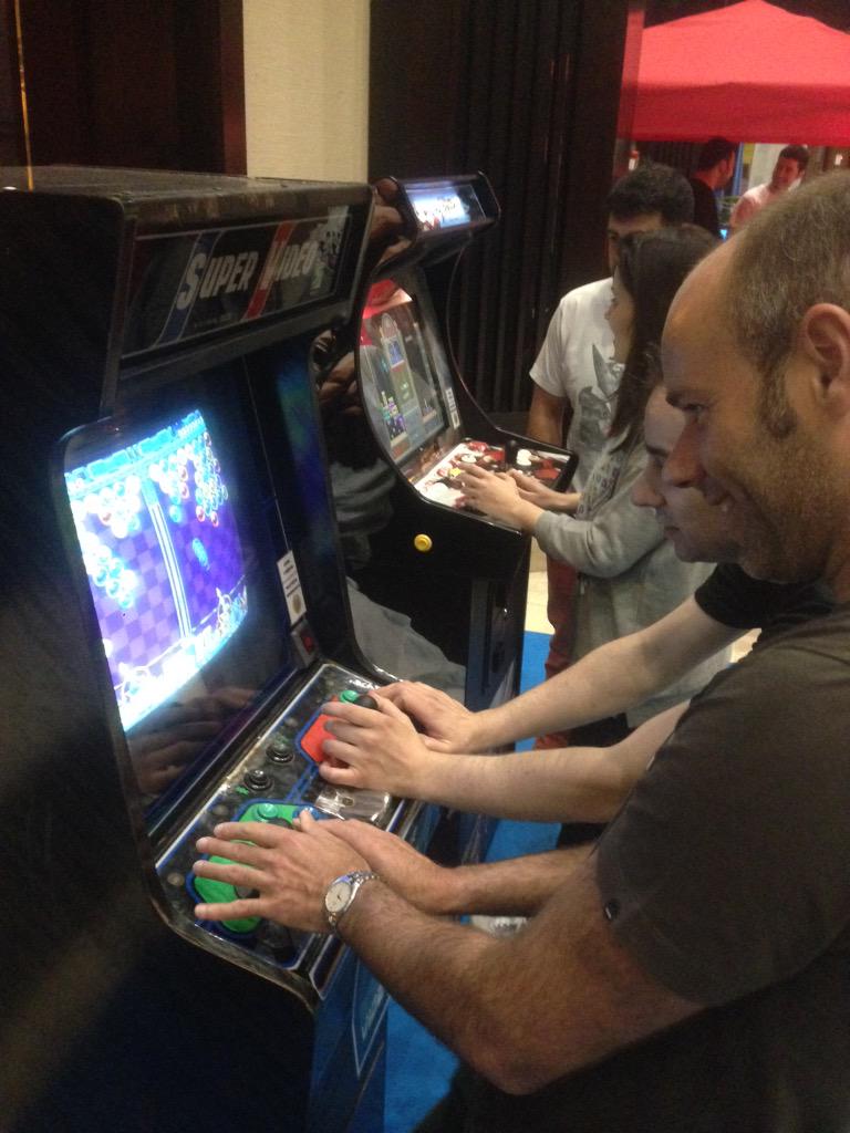asturvideogames's tweet photo. Piquilla @ParaisoGamerAS VS @asturvideogames http://t.co/A29g26MqvG