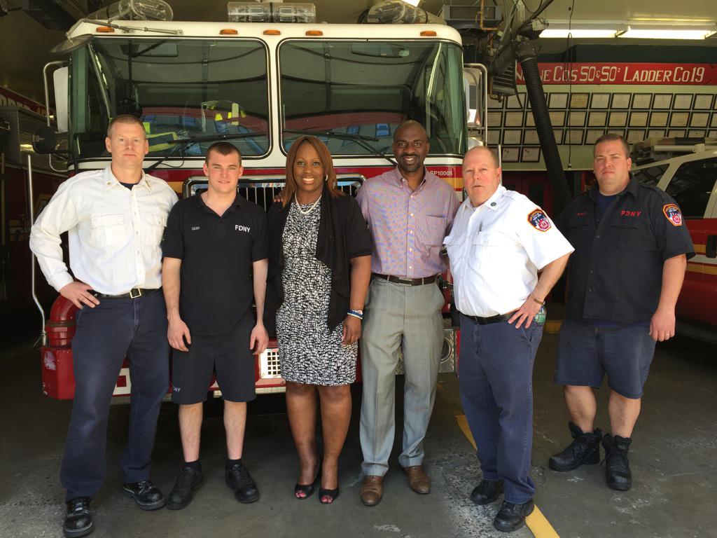BPGibson2025's tweet image. Proud to join Colleague @MrMikeBlake #Engine50 #Ladder19 #Morrisania #BX to celebrate 150 years @FDNY #FDNY150