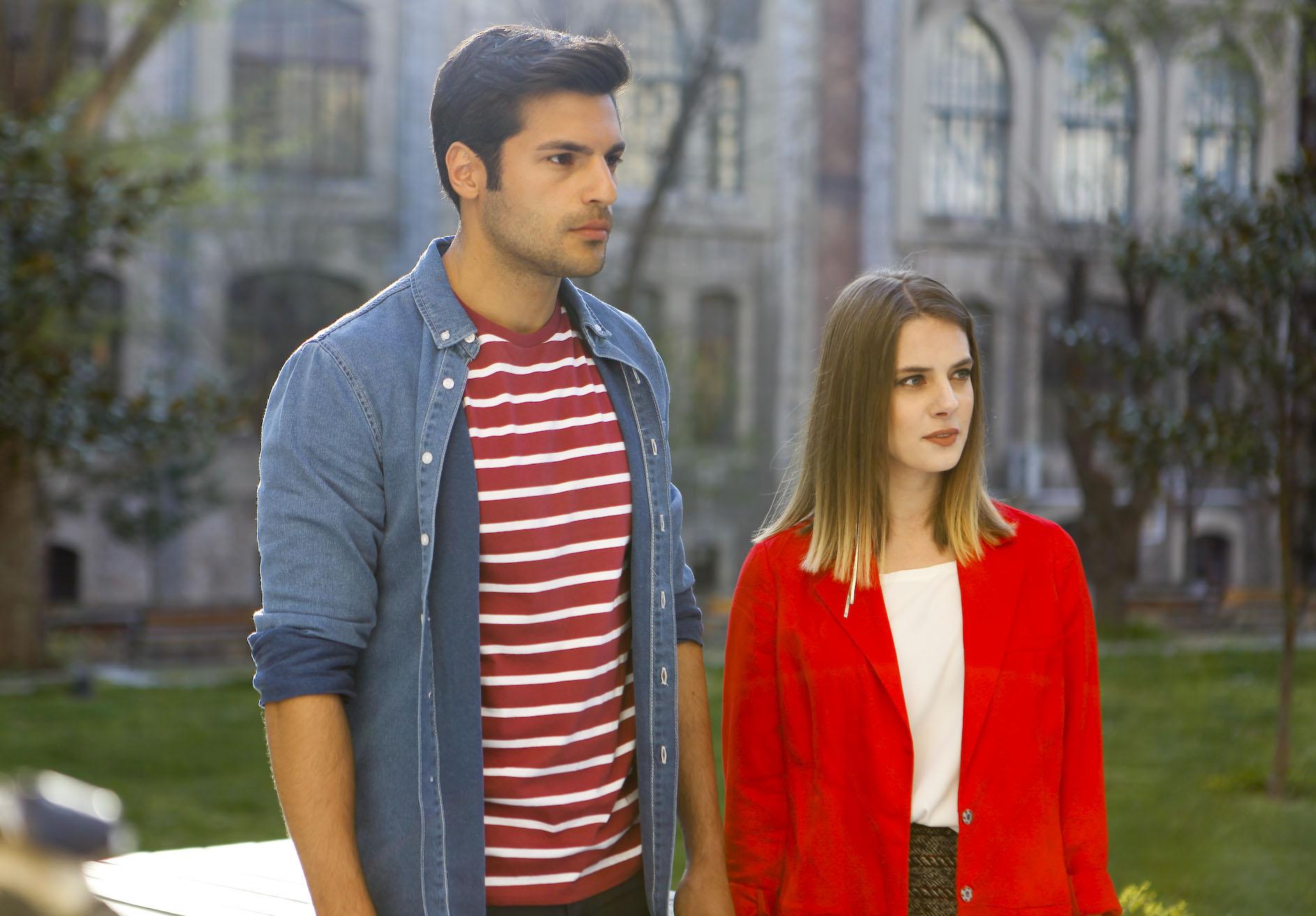 Cast Di Love Is In The Air Kiraz