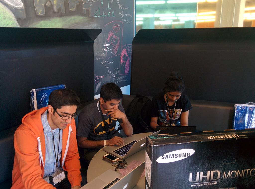 j2deen's tweet photo. Hadi helping with the hack - we may have another winning team on our hands! @UXPSystems #INTXHACK http://t.co/s9VkKPlRJh