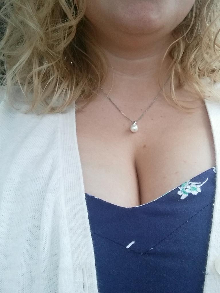 FLsweetprincess's tweet photo. Cardigans can be used to make sexy look innocent #babygirltips #dressesforDaddy http://t.co/pL6thscyrX