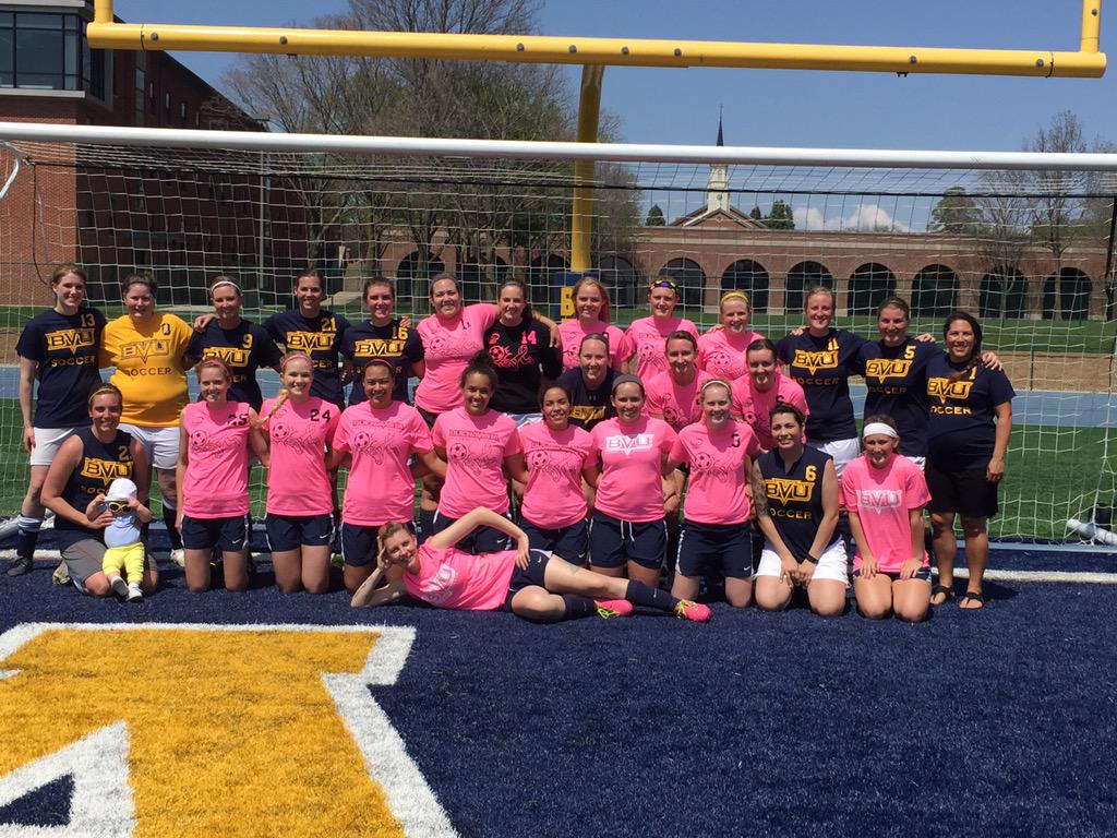 We have the best players and alumni ever! What a beautiful day on the turf! #BeaverNation #welcomeback