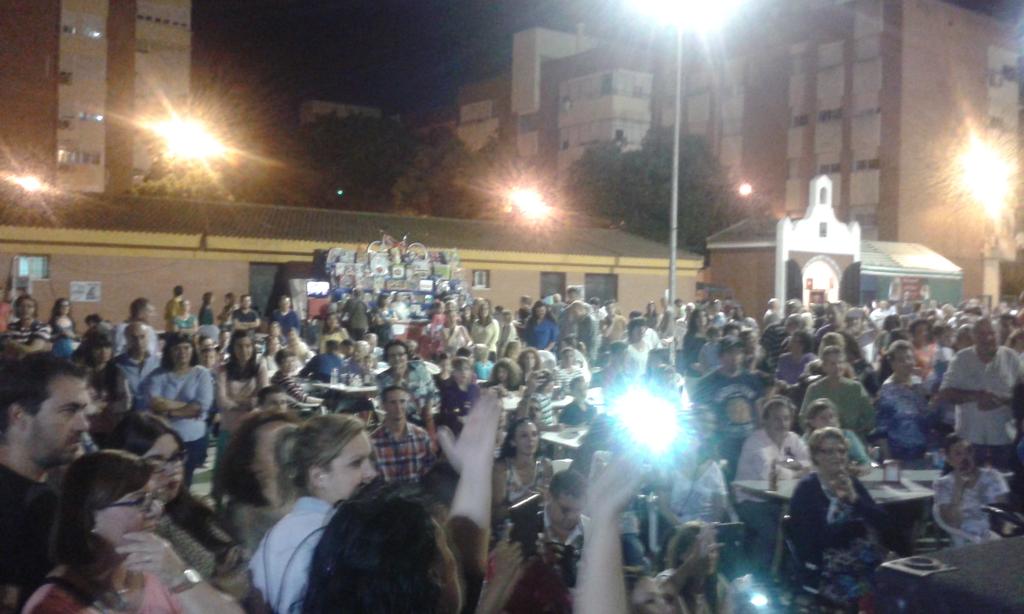 Gracias a todos por venir a la Cruz de Mayo de los Jardines de Santa Marta

Fotos: <a href="/HollywoodHuelva/">Hollywood Huelva</a>