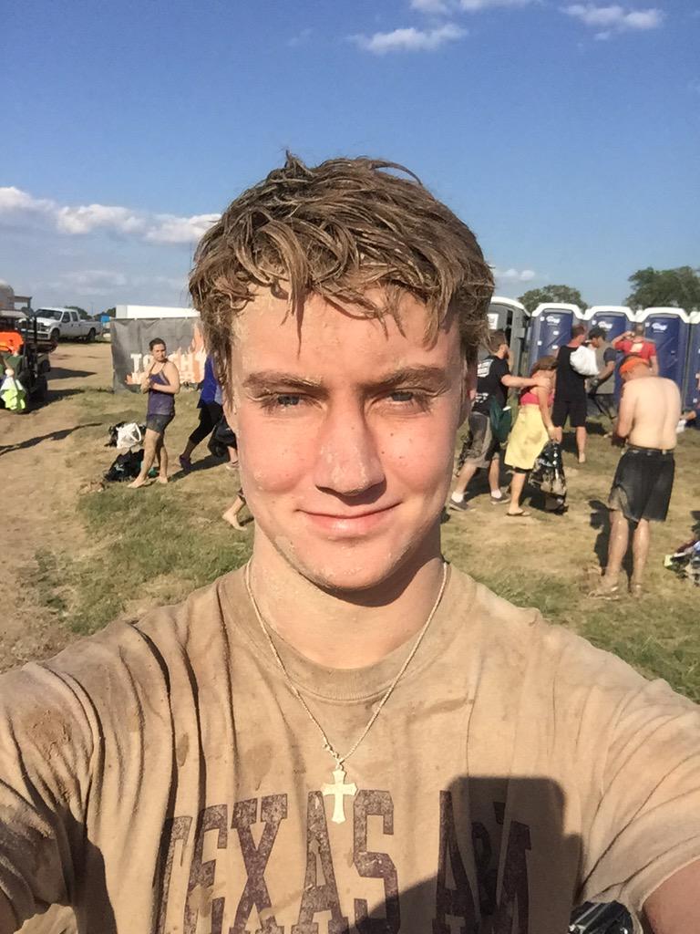 JTHusmann's tweet photo. #ToughMudderTexas http://t.co/nJumekoMeo