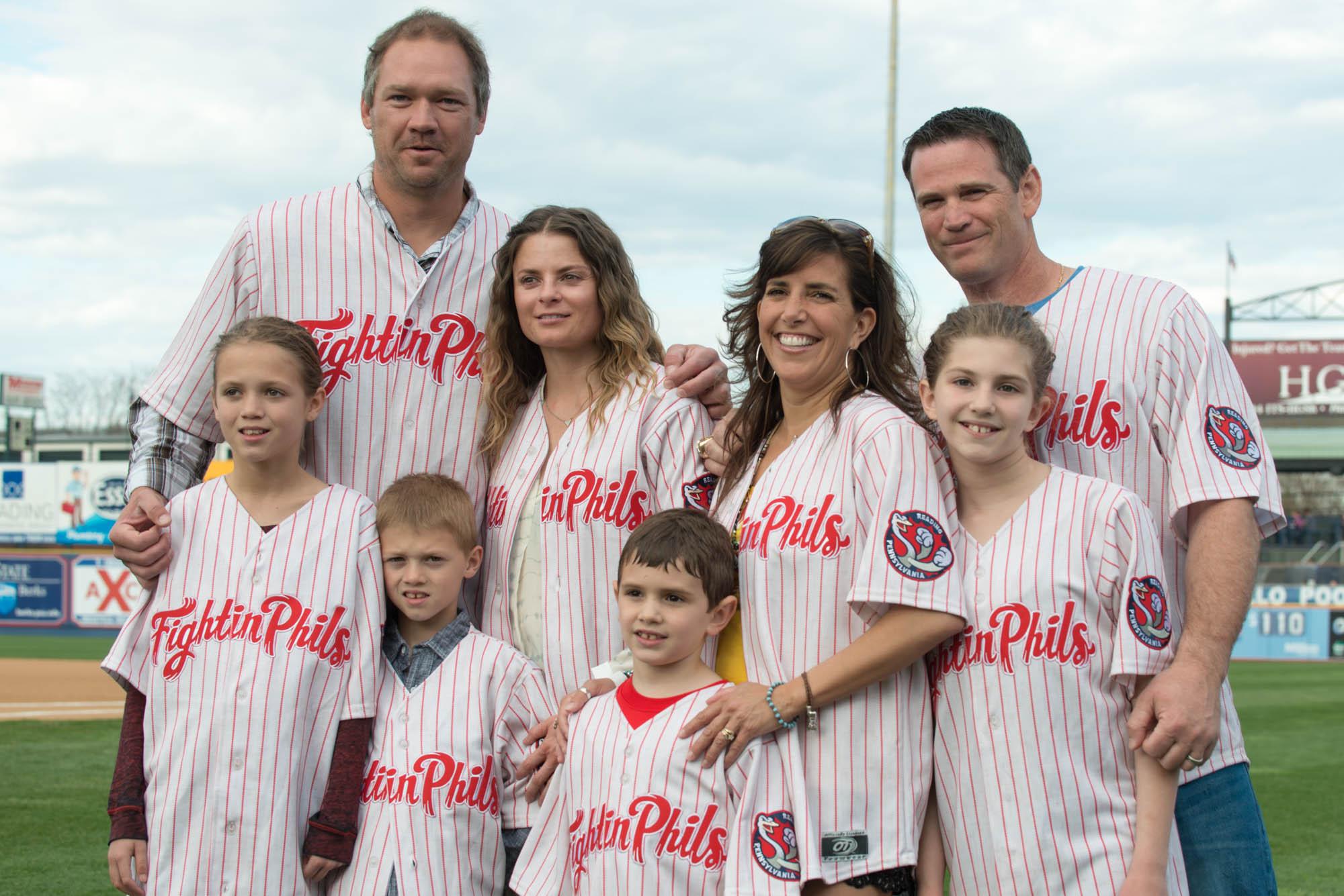 Reading Fightin Phils в X: «Scott Rolen & Dan Held pose w/ their  families following their indcution to the Reading Baseball Hall of Fame.   / X